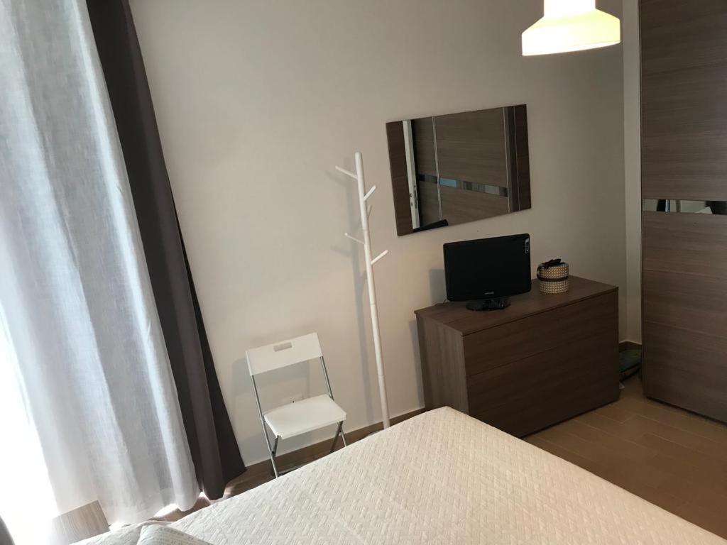 5 Miles Apt Apartment Rocca Cinquemiglia Luaran gambar