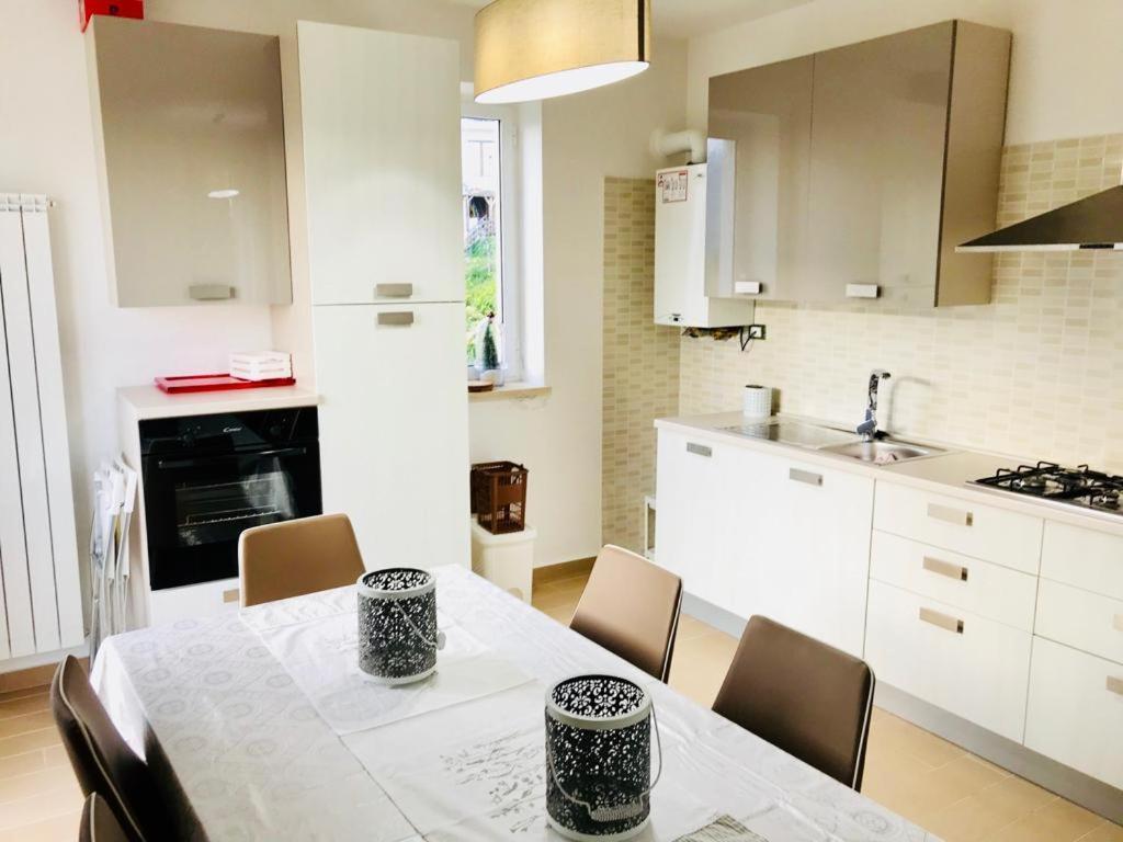 5 Miles Apt Apartment Rocca Cinquemiglia Luaran gambar